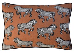 Faubourg Pillow in Brown