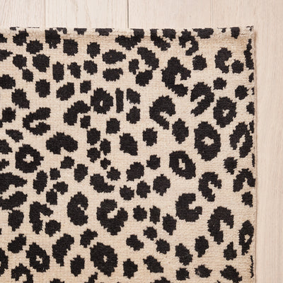 Iconic Leopard Hand-Knotted Rug -Graphite